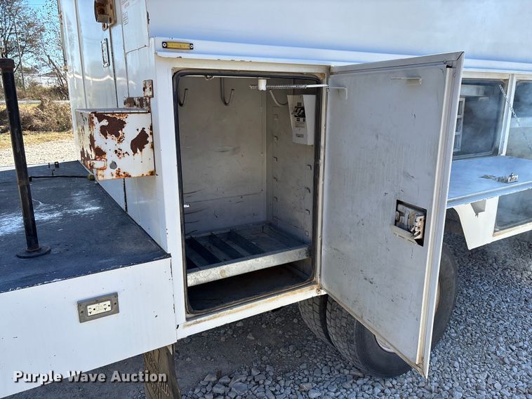 image for item EV3289 2008 Ford F450 Super Duty bucket truck