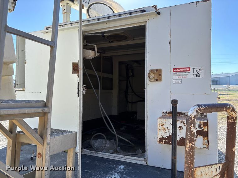 image for item EV3289 2008 Ford F450 Super Duty bucket truck