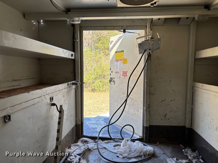 image for item EV3289 2008 Ford F450 Super Duty bucket truck