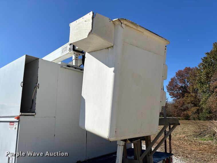 image for item EV3289 2008 Ford F450 Super Duty bucket truck