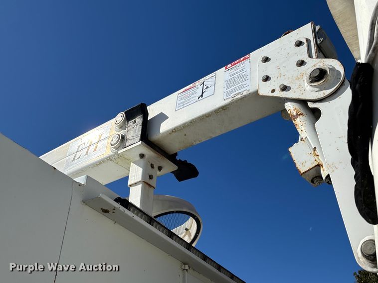 image for item EV3289 2008 Ford F450 Super Duty bucket truck