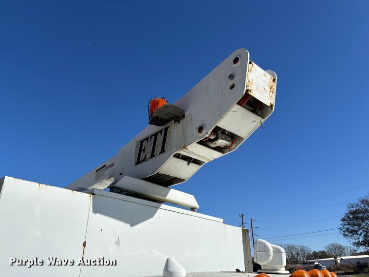 image for item EV3289 2008 Ford F450 Super Duty bucket truck