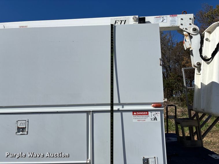 image for item EV3289 2008 Ford F450 Super Duty bucket truck