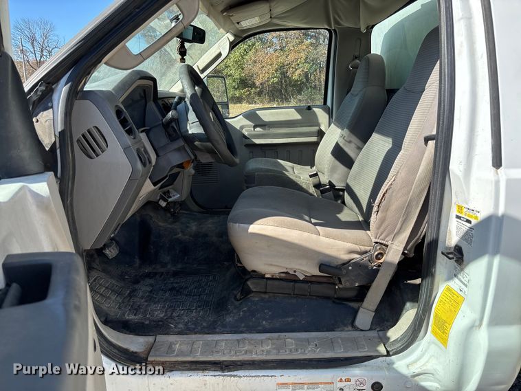 image for item EV3289 2008 Ford F450 Super Duty bucket truck