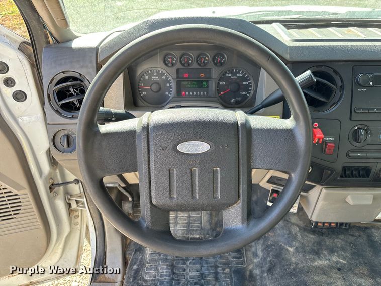 image for item EV3289 2008 Ford F450 Super Duty bucket truck