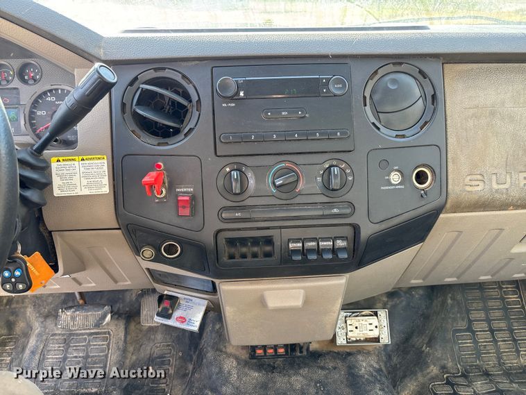 image for item EV3289 2008 Ford F450 Super Duty bucket truck