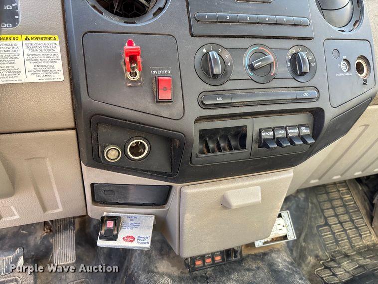 image for item EV3289 2008 Ford F450 Super Duty bucket truck