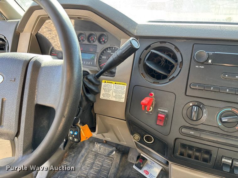 image for item EV3289 2008 Ford F450 Super Duty bucket truck