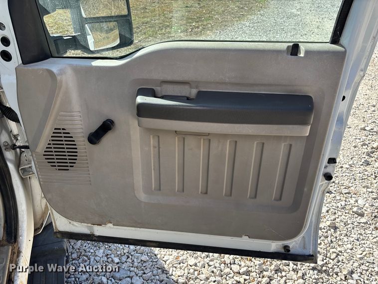 image for item EV3289 2008 Ford F450 Super Duty bucket truck