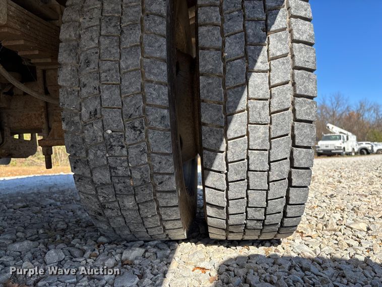 image for item EV3289 2008 Ford F450 Super Duty bucket truck