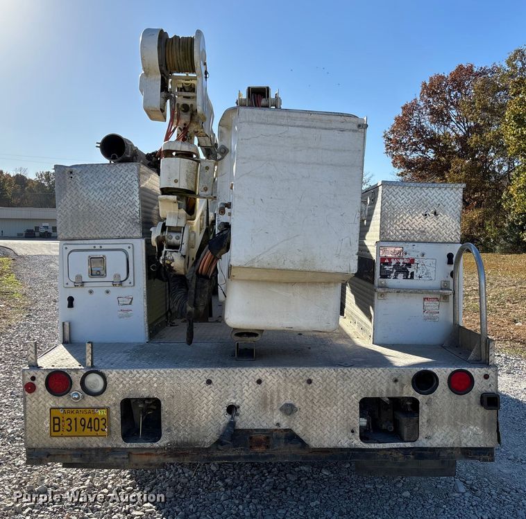 image for item EV3290 2009 Dodge Ram 5500 bucket truck