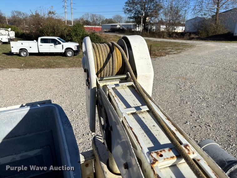 image for item EV3290 2009 Dodge Ram 5500 bucket truck