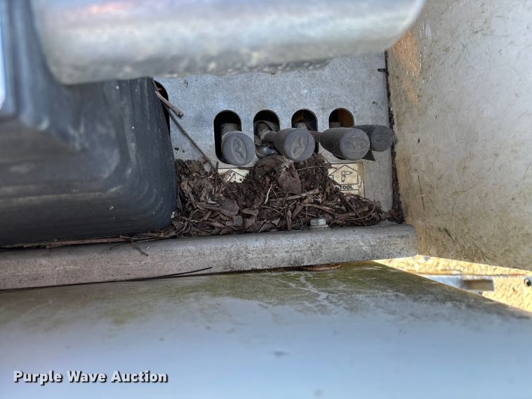 image for item EV3290 2009 Dodge Ram 5500 bucket truck