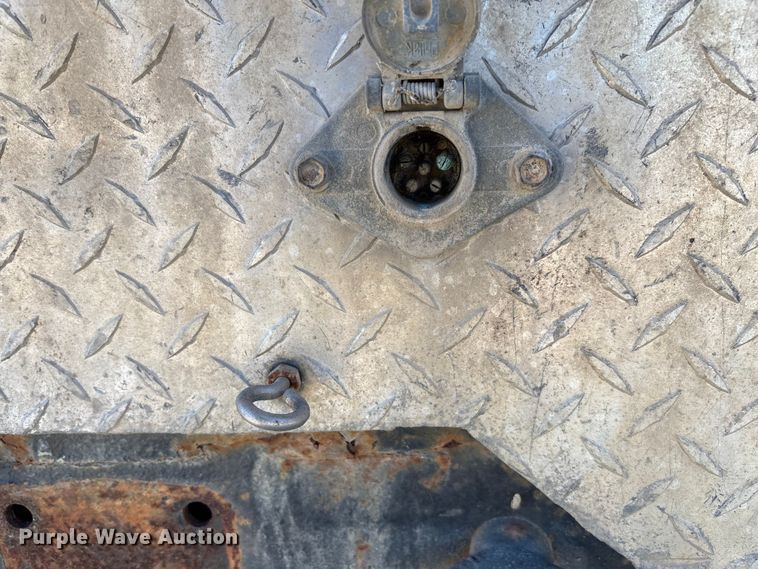 image for item EV3290 2009 Dodge Ram 5500 bucket truck