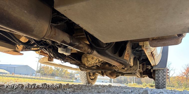 image for item EV3290 2009 Dodge Ram 5500 bucket truck