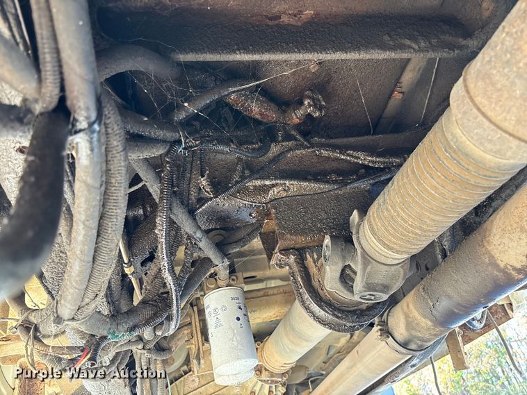 image for item EV3290 2009 Dodge Ram 5500 bucket truck