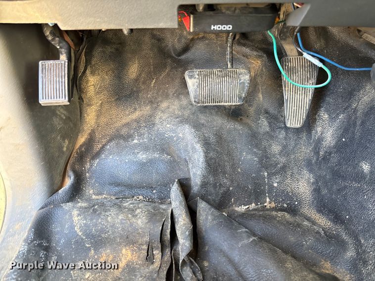 image for item EV3290 2009 Dodge Ram 5500 bucket truck