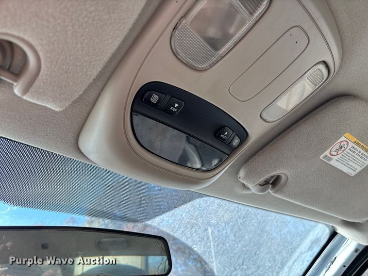 image for item EV3290 2009 Dodge Ram 5500 bucket truck