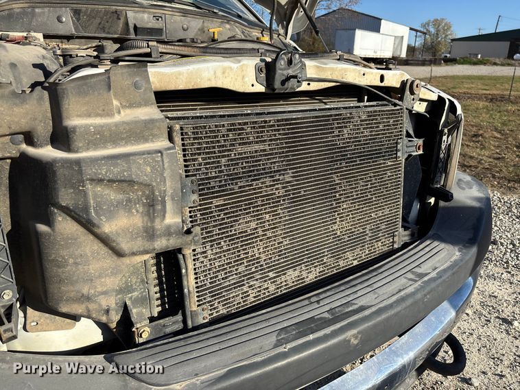 image for item EV3290 2009 Dodge Ram 5500 bucket truck