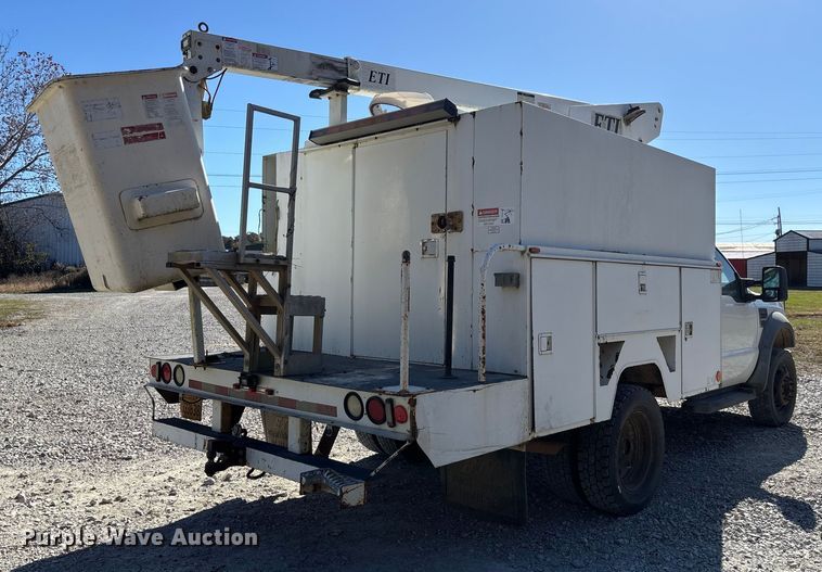 CAMIóN CON CANASTILLA 2008 FORD ETI