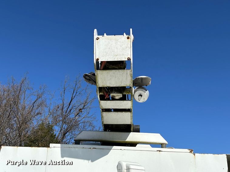 image for item EV3291 2008 Ford F450 Super Duty bucket truck