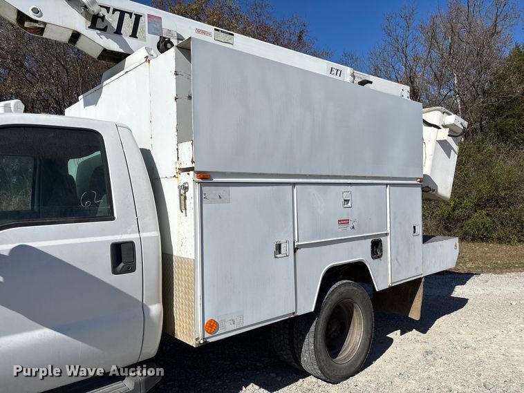 image for item EV3291 2008 Ford F450 Super Duty bucket truck