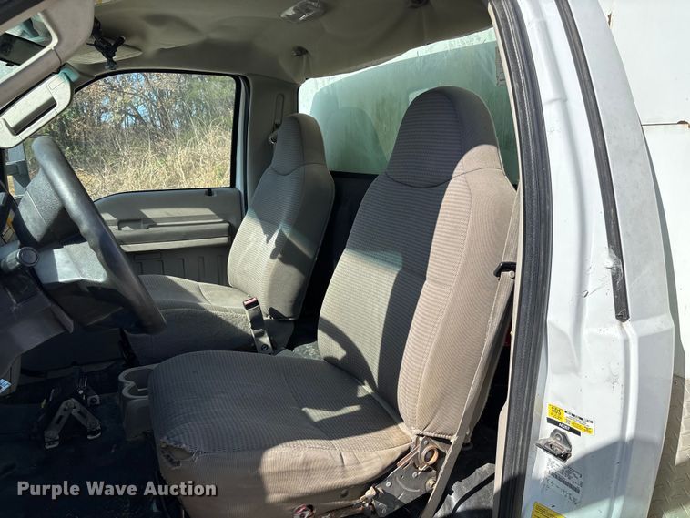 image for item EV3291 2008 Ford F450 Super Duty bucket truck