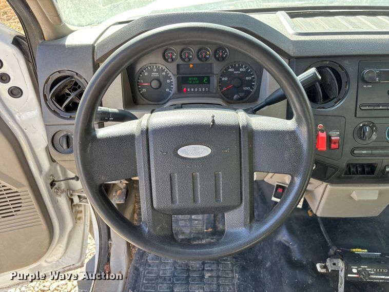 image for item EV3291 2008 Ford F450 Super Duty bucket truck