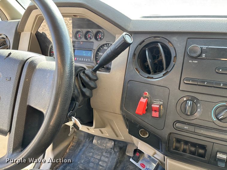 image for item EV3291 2008 Ford F450 Super Duty bucket truck