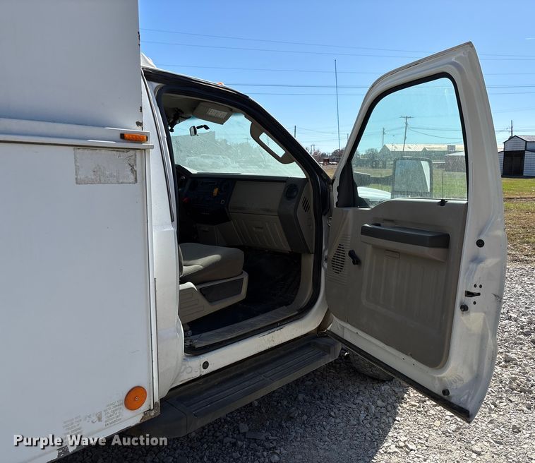 image for item EV3291 2008 Ford F450 Super Duty bucket truck