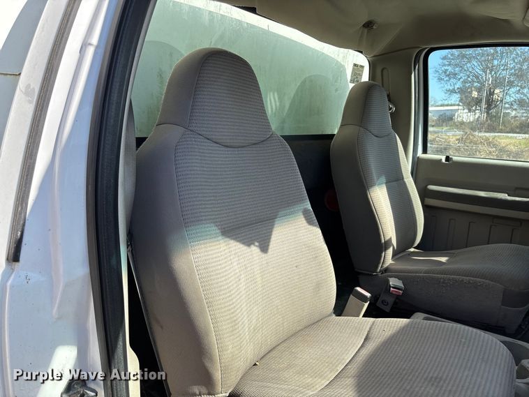 image for item EV3291 2008 Ford F450 Super Duty bucket truck