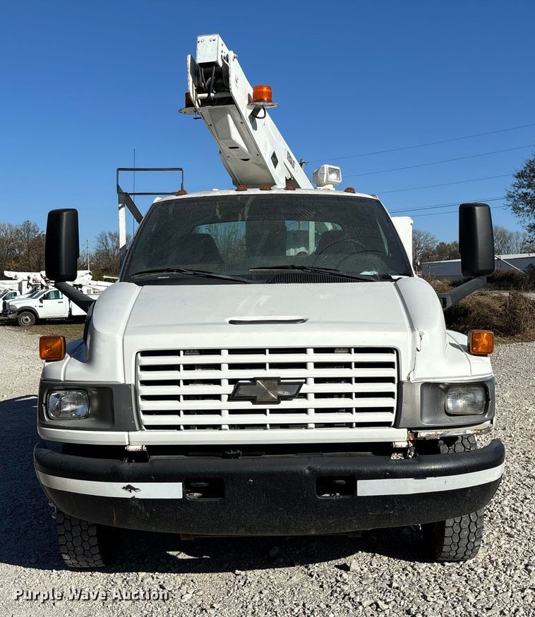 image for item EV3293 2007 Chevrolet C4500 bucket truck