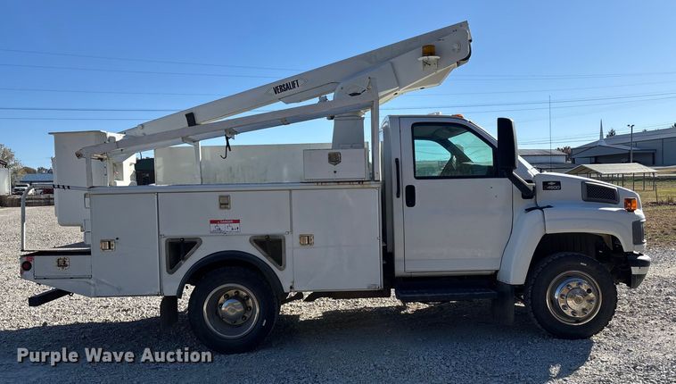 image for item EV3293 2007 Chevrolet C4500 bucket truck