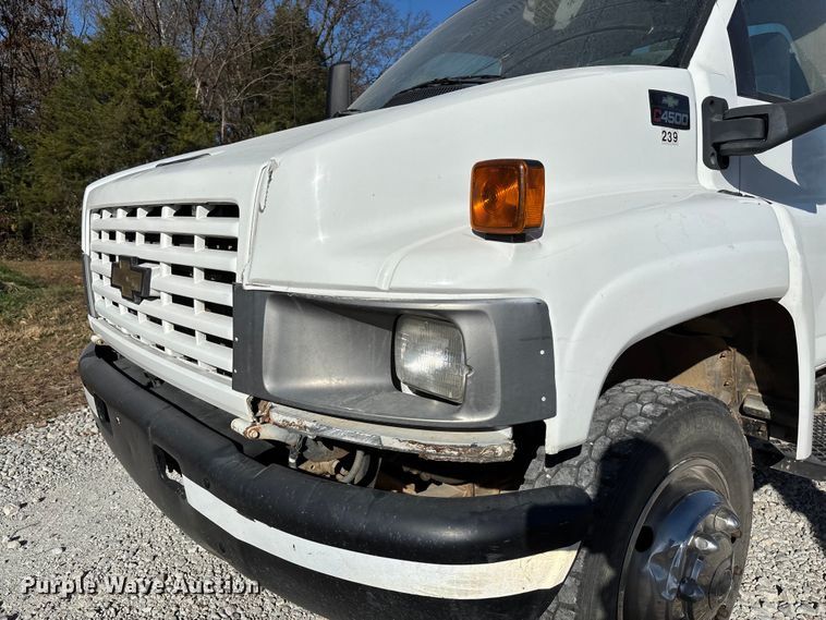 image for item EV3293 2007 Chevrolet C4500 bucket truck