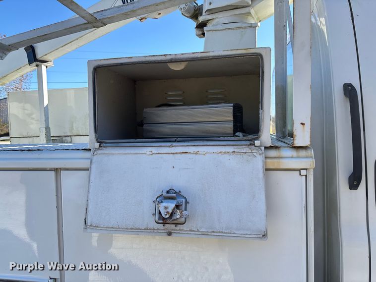 image for item EV3293 2007 Chevrolet C4500 bucket truck