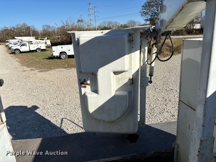 image for item EV3293 2007 Chevrolet C4500 bucket truck