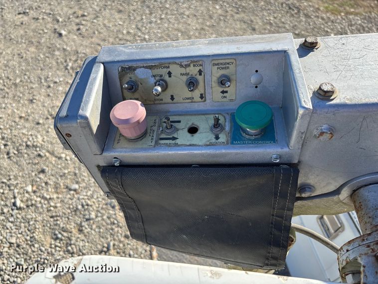 image for item EV3293 2007 Chevrolet C4500 bucket truck