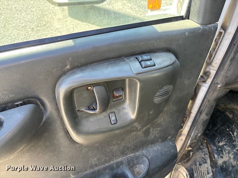 image for item EV3293 2007 Chevrolet C4500 bucket truck