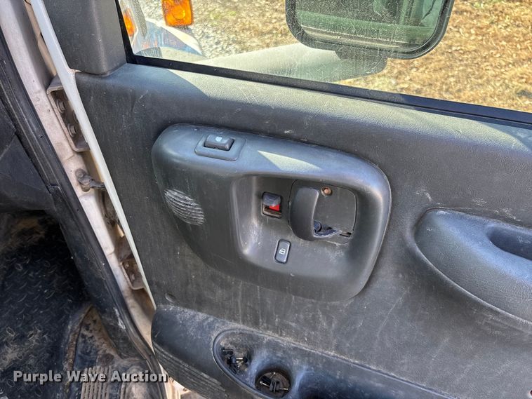 image for item EV3293 2007 Chevrolet C4500 bucket truck