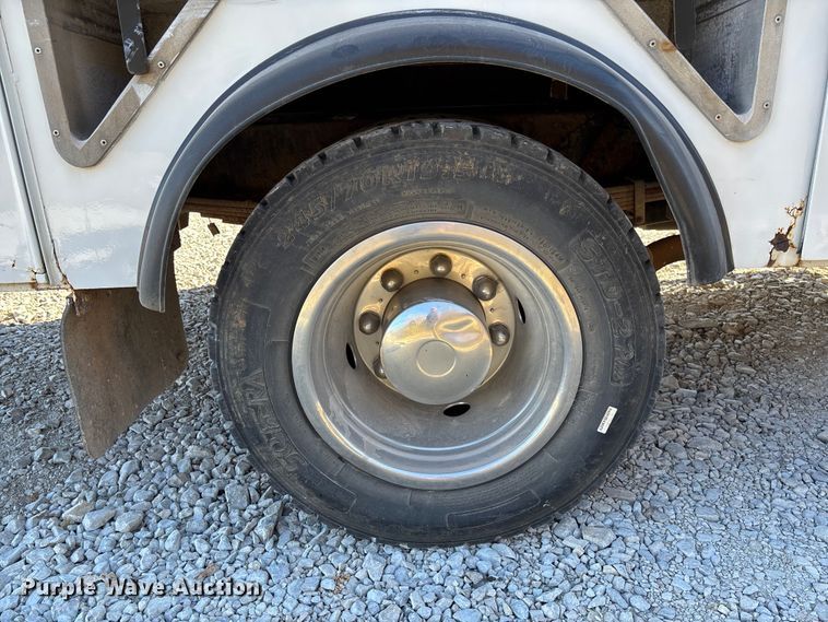 image for item EV3293 2007 Chevrolet C4500 bucket truck