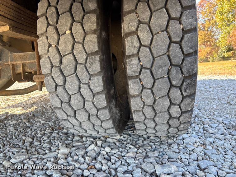 image for item EV3293 2007 Chevrolet C4500 bucket truck