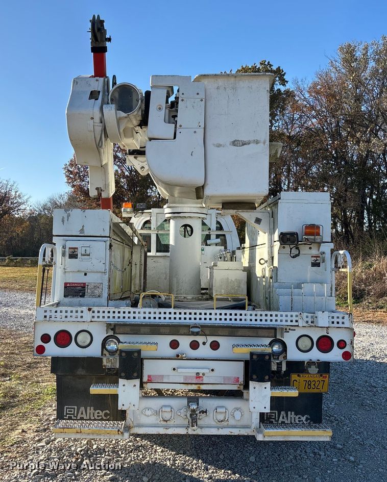 image for item EV3294 2009 Chevrolet C8500 bucket truck