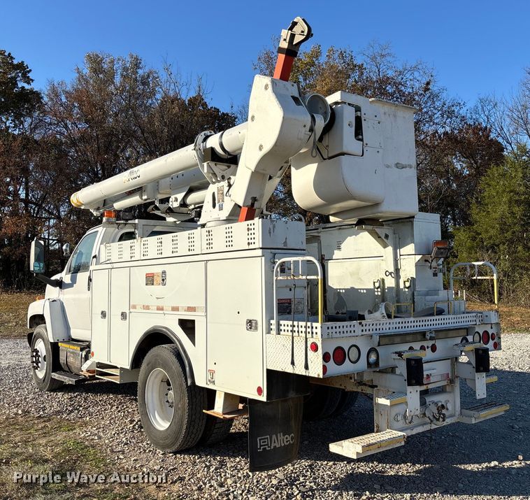 image for item EV3294 2009 Chevrolet C8500 bucket truck