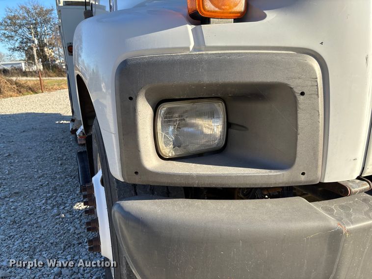 image for item EV3294 2009 Chevrolet C8500 bucket truck