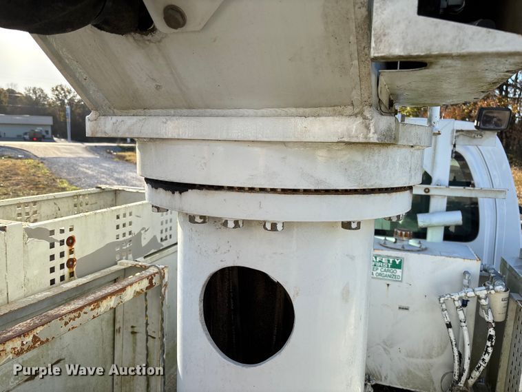 image for item EV3294 2009 Chevrolet C8500 bucket truck