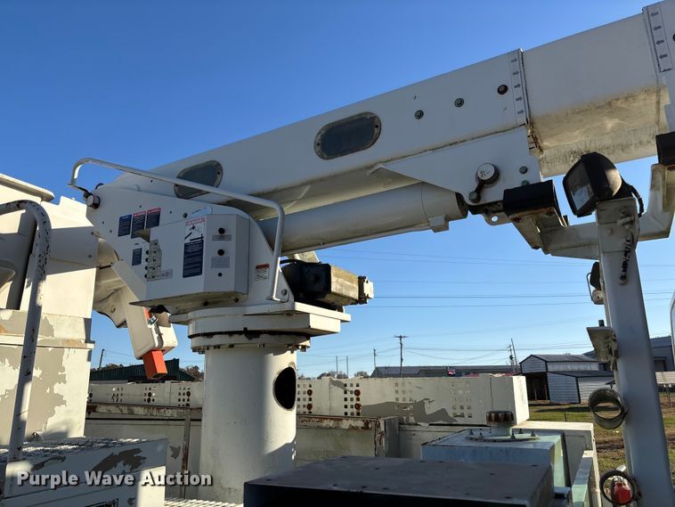 image for item EV3294 2009 Chevrolet C8500 bucket truck