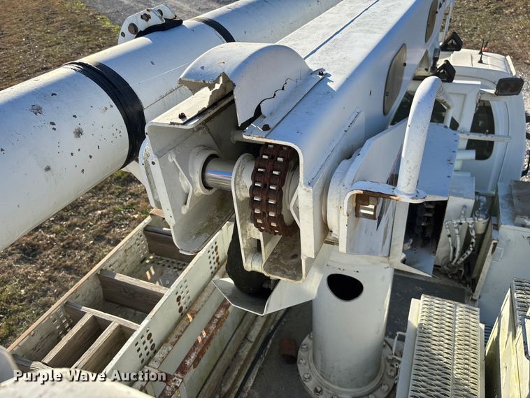 image for item EV3294 2009 Chevrolet C8500 bucket truck