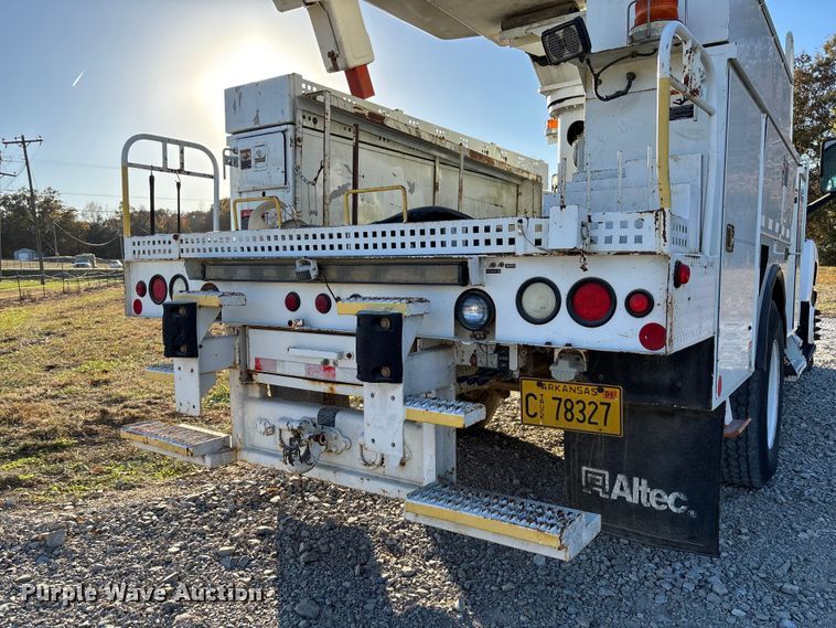 image for item EV3294 2009 Chevrolet C8500 bucket truck