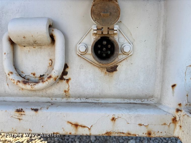 image for item EV3294 2009 Chevrolet C8500 bucket truck