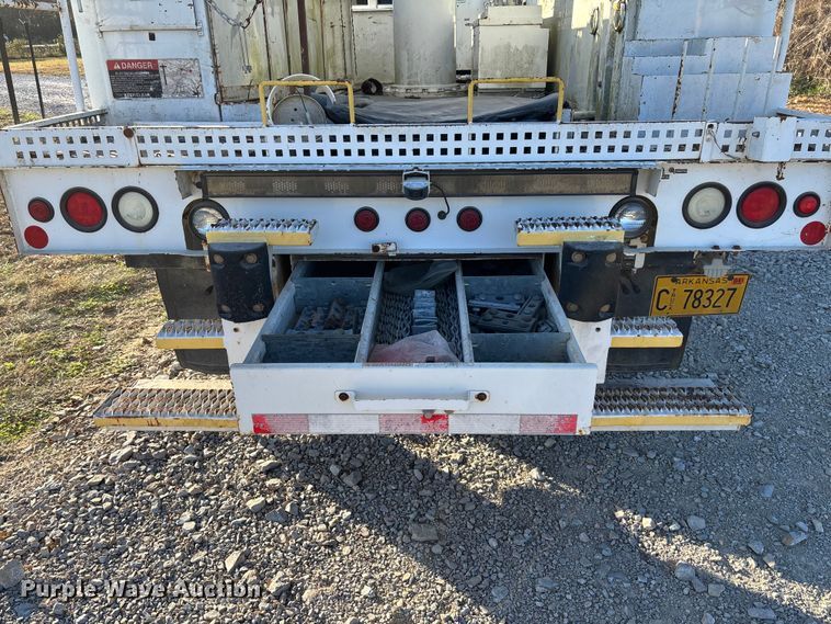image for item EV3294 2009 Chevrolet C8500 bucket truck